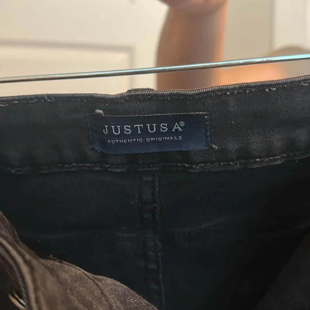 Just USA Black Distressed Skinny Jeans Womens Size 13 - Picture 3 of 6
